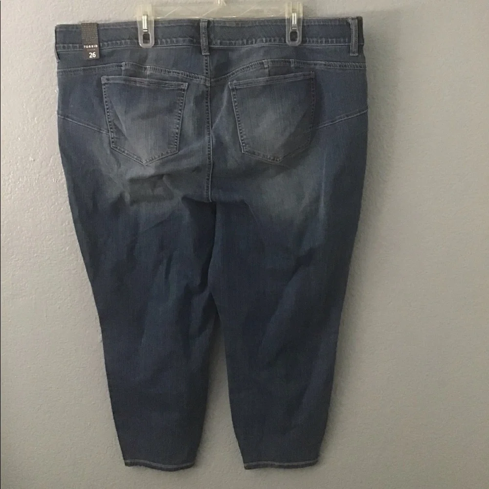 Torrid Bombshell Skinny Jeans.   NWT